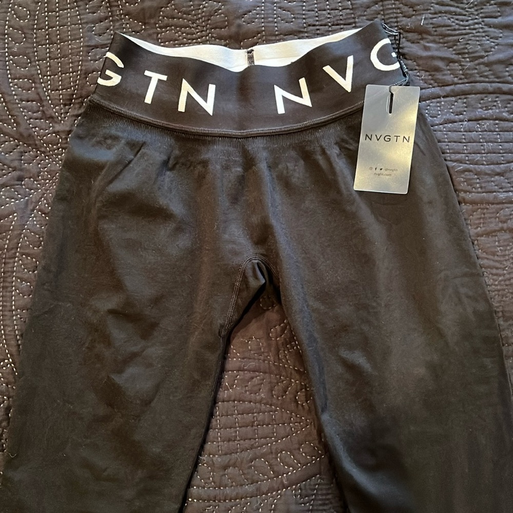 NVGTN Sport Seamless NWT